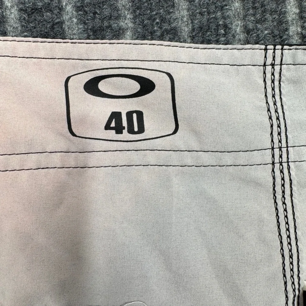 Oakley Mens 40 Red Black Tie Dye Graphic Board Shorts Swim Trunks (2470)